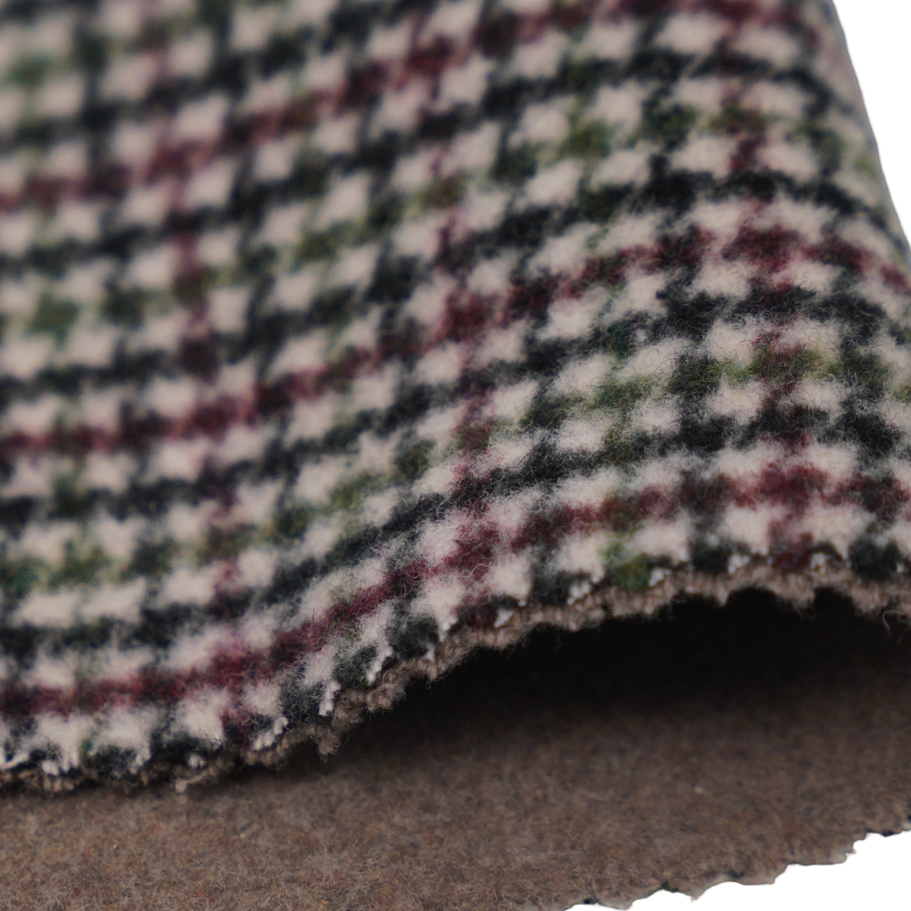 20% উল, 70% পলিয়েস্টার, 10% অন্যান্য ফাইবার, 800G/M, কালার চেক, ডাবল-সাইডেড ভেলভেট ফ্যাব্রিক, ML-4400-3